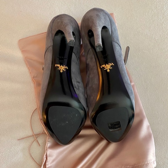 PRADA stiletto bootie! - Picture 4 of 5